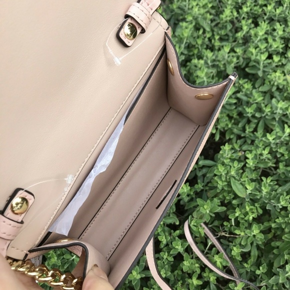 Michael Kors Leather Hayes Clutch Crossbody Bag - Picture 4 of 5